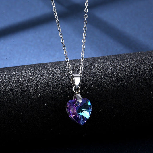 "The Heart of the Ocean" Necklace